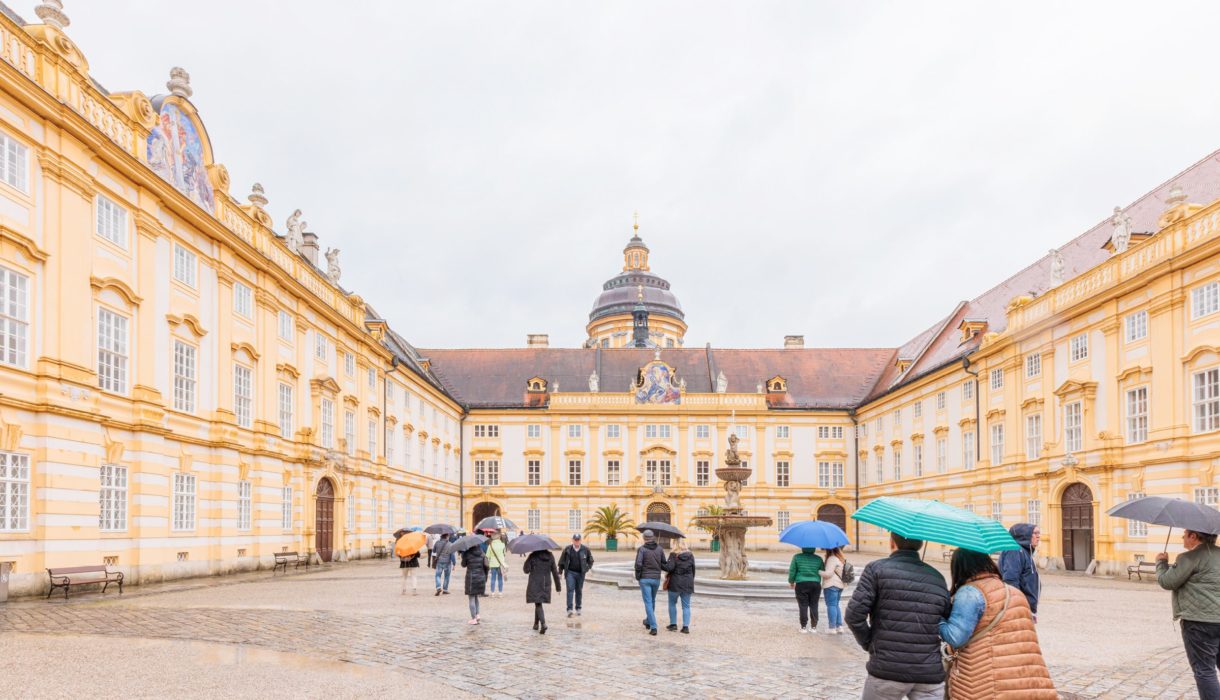 Der Küchenring Blog Foto JHV Rahmenprogramm Slide 7 Innenhof Schloss