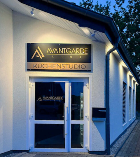 Eingangstür des Kchenstudio Avantgarde-Line.
