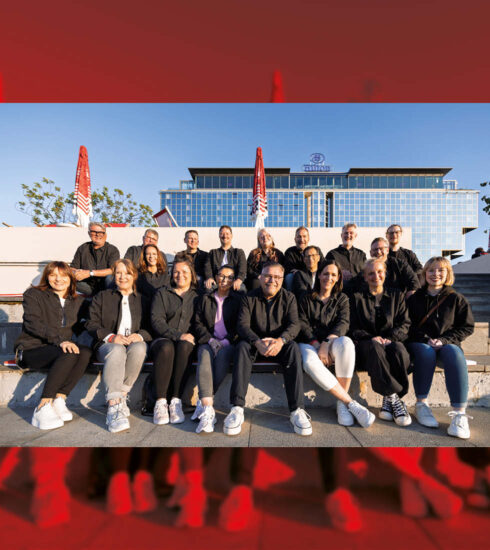 Das Team von Der Küchenring vor dem Hilton.