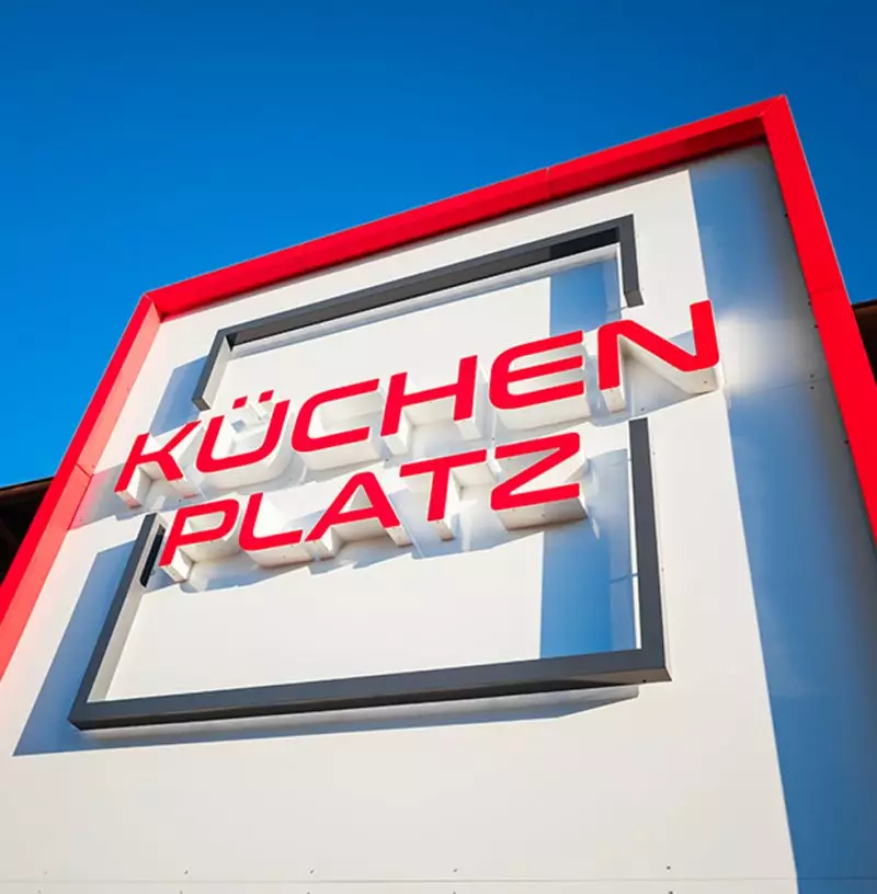 Der Küchenring Foto Küchenstudio Aussenansicht Küchen-Platz.