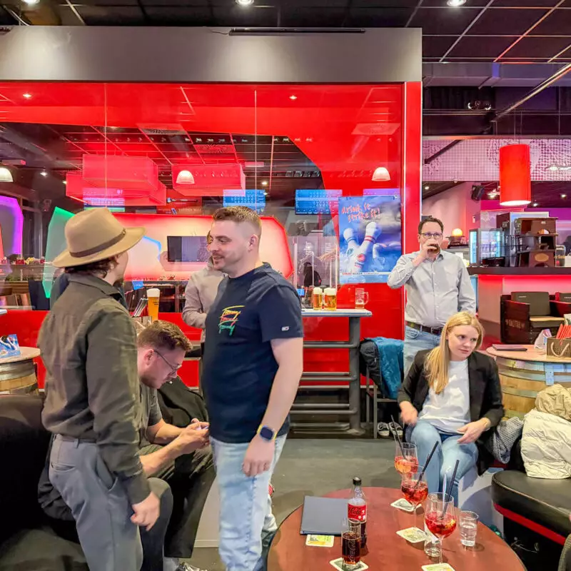 Geselliger Bowlingband mit intensiven Gesprächen