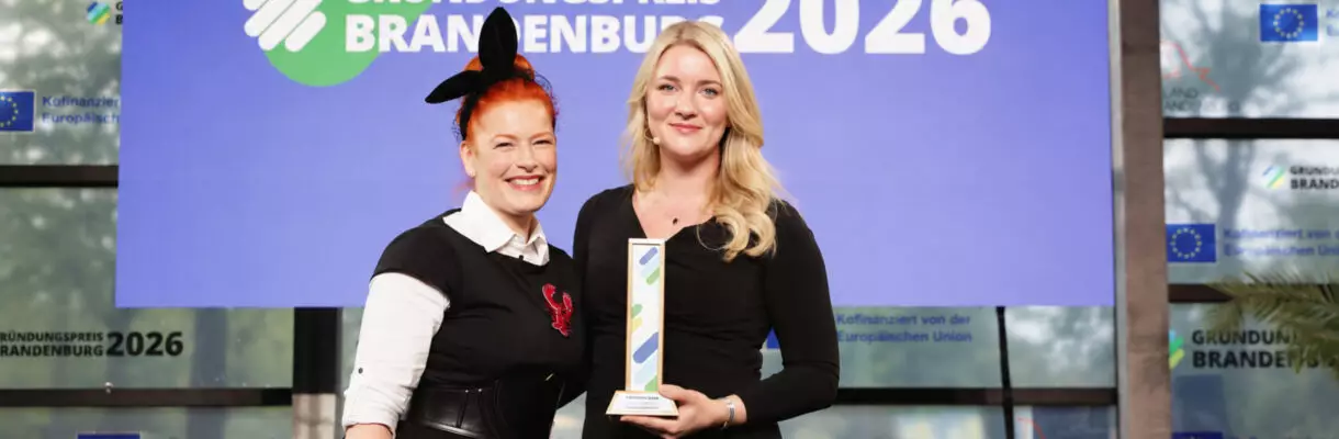 Küchenring-Gesellschafterin Clarissa Grasnick bei der Verleihung des Gründungspreises Brandenburg 2026 in der Kategorie Existenzgründerin.
